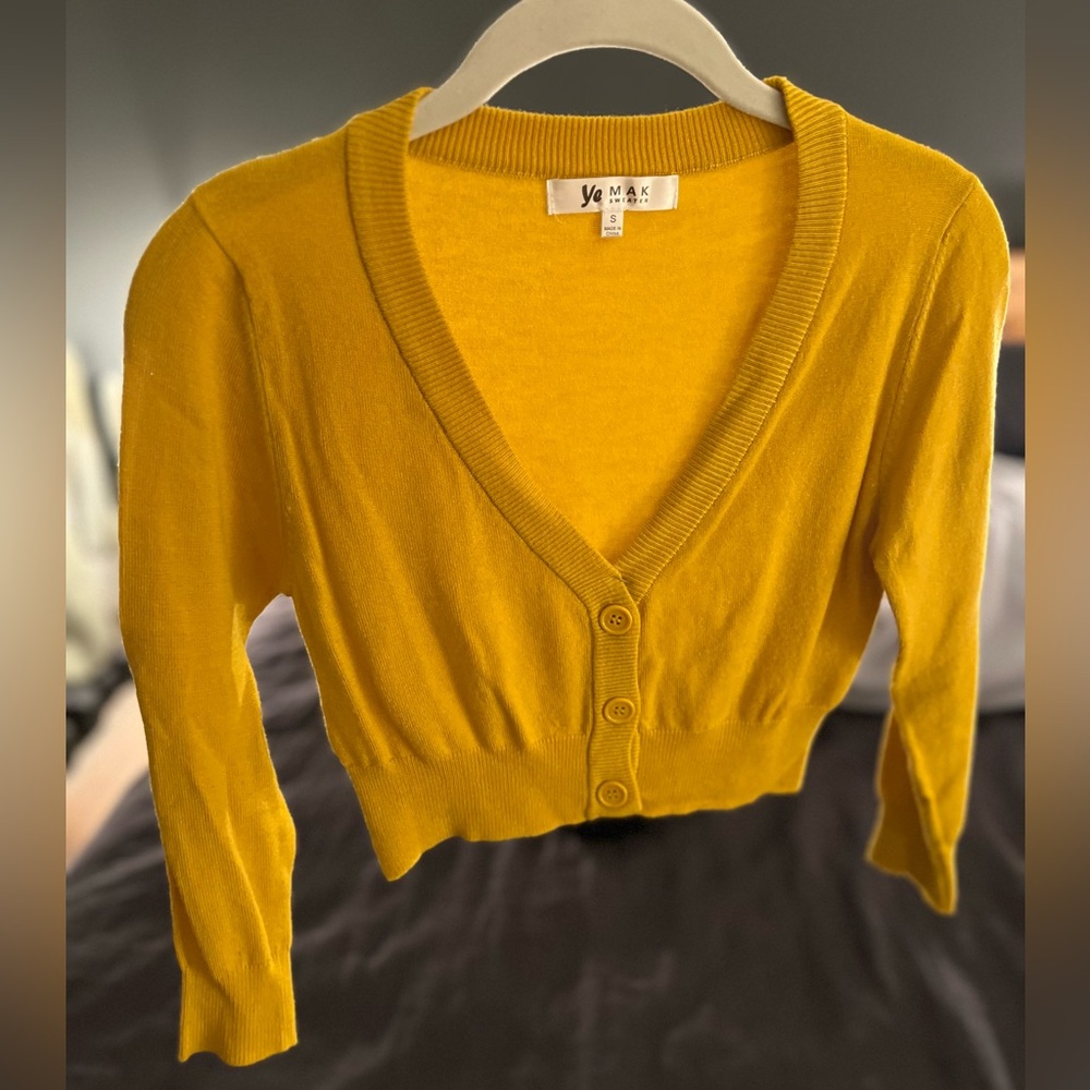 Yellow Cropped Wool Cardigan, vintage style.
